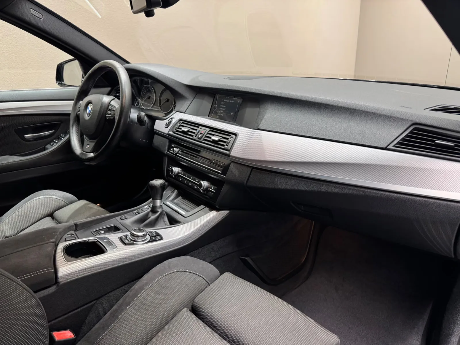 2013 BMW 525d Touring, 16/17