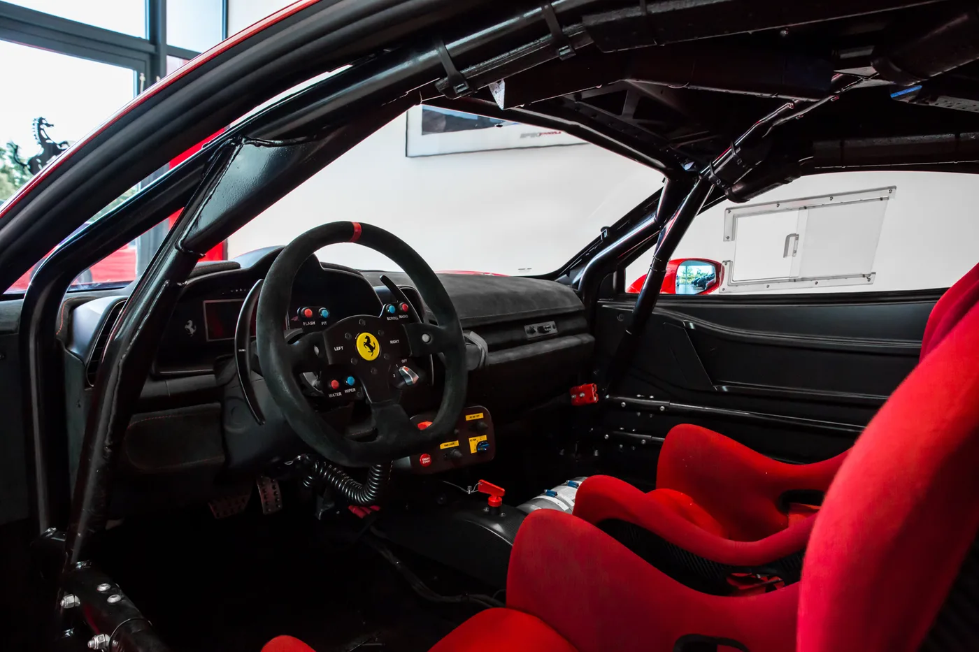 2013 Ferrari 458 Challenge angeboten von einem Fachhändler in Hengelo, Niederlande, Foto 5 von 15