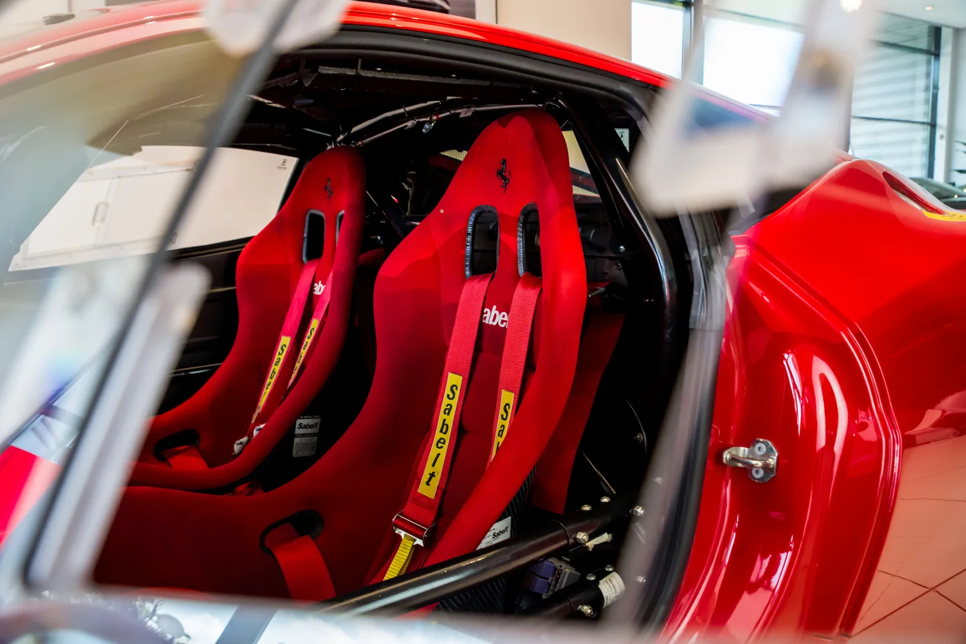 2013 Ferrari 458 Challenge angeboten von einem Fachhändler in Hengelo, Niederlande, Foto 6 von 15