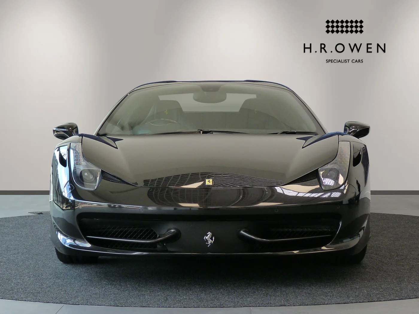2013 Ferrari 458 Spider offered by a franchised dealer group in Cheltenham, United Kingdom, photo 9 of 25