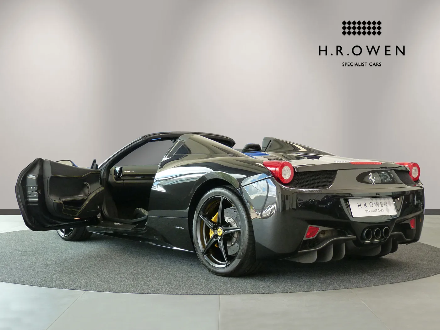 2013 Ferrari 458 Spider offered by a franchised dealer group in Cheltenham, United Kingdom, photo 14 of 25