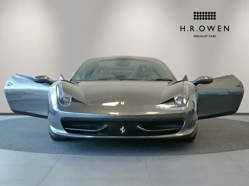 2013 Ferrari 458 Spider, 10/30
