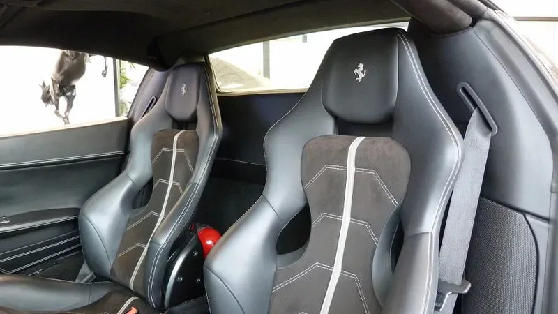 2013 Ferrari 458 Spider, 20/30