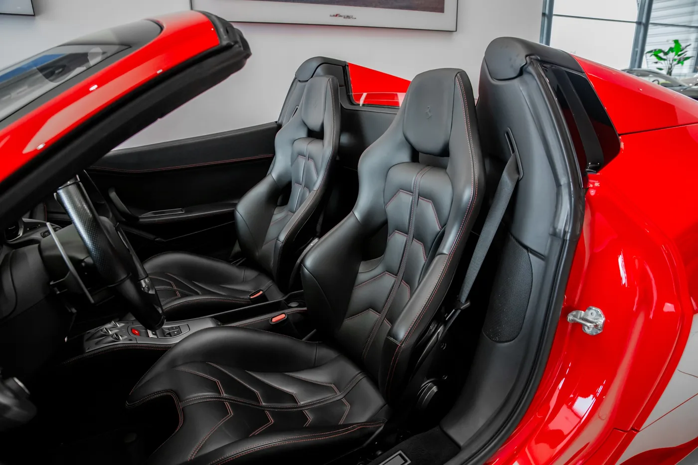 2013 Ferrari 458 Spider offered by a specialist dealer in Hengelo, Netherlands, photo 6 of 15