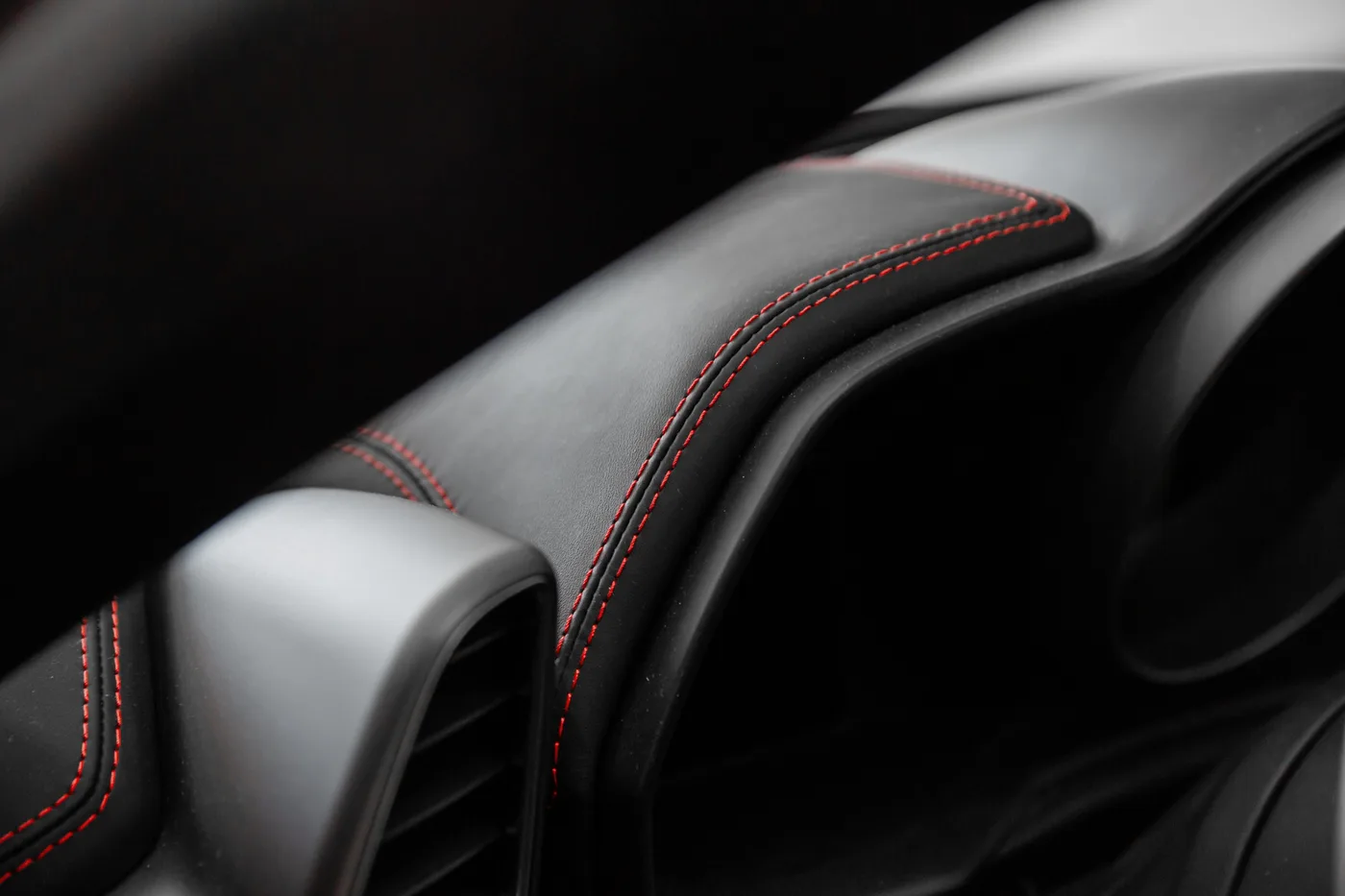 2013 Ferrari 458 Spider offered by a specialist dealer in Hengelo, Netherlands, photo 10 of 15