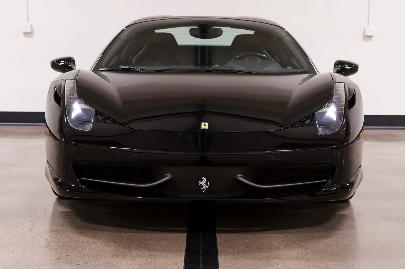 2013 Ferrari 458 Spider sold by a specialist dealer in Costa Mesa, United States, photo 15 of 15