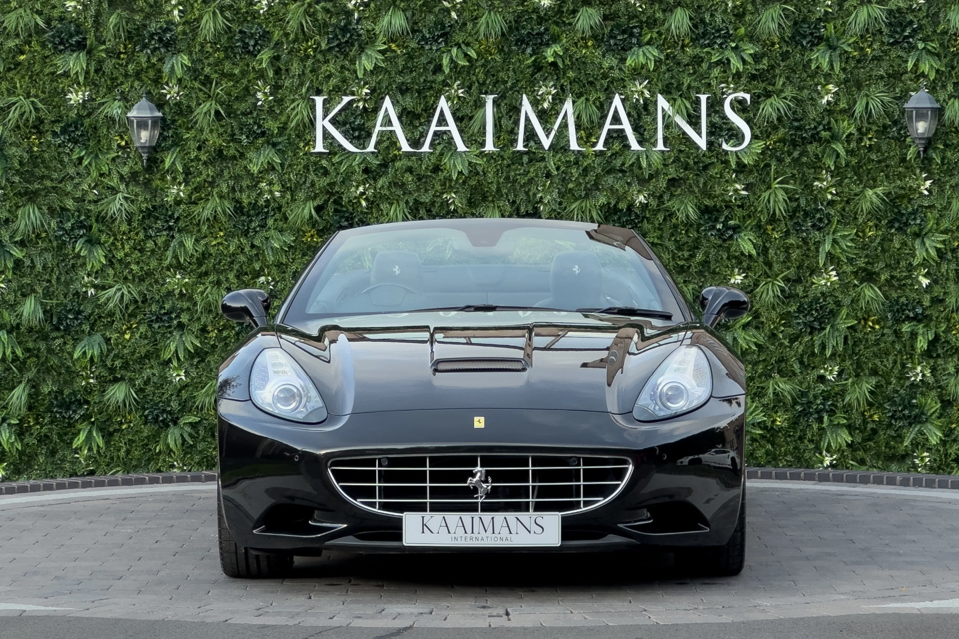 2013 Ferrari California 30, 8/30