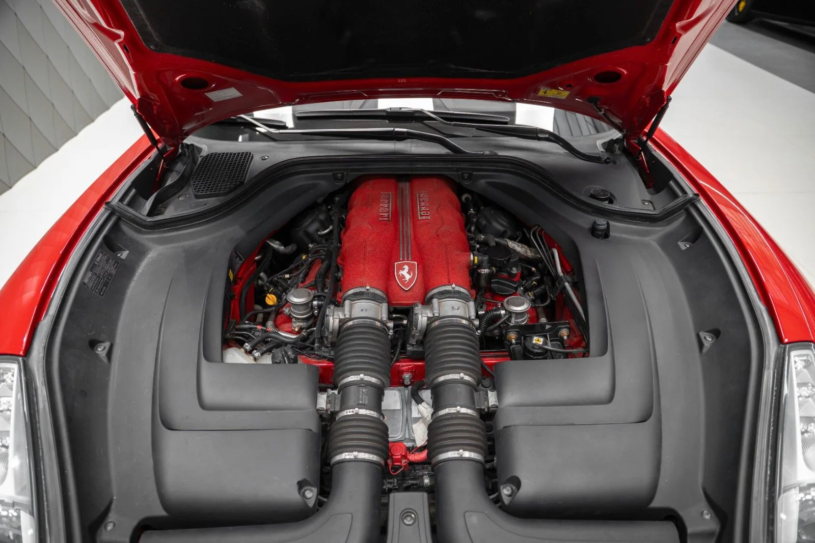 2013 Ferrari California, 26/27