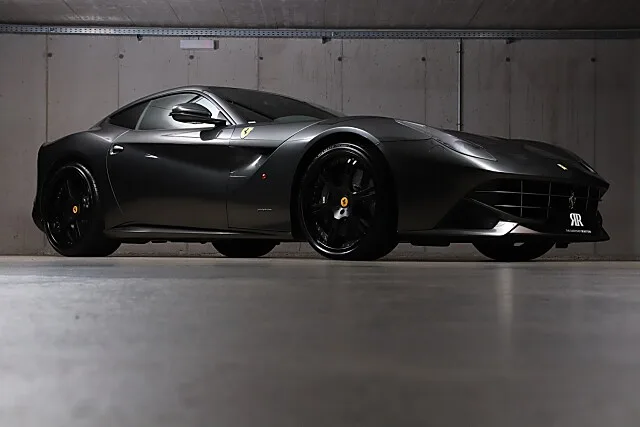 2013 Ferrari F12 Berlinetta, 3/30