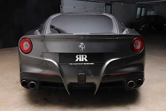 2013 Ferrari F12 Berlinetta, 5/30