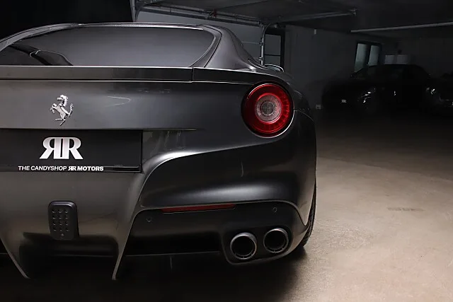 2013 Ferrari F12 Berlinetta, 7/30