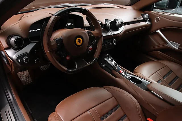 2013 Ferrari F12 Berlinetta, 20/30