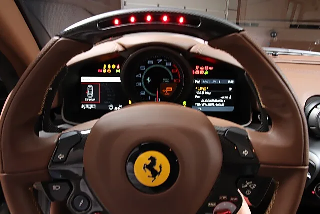 2013 Ferrari F12 Berlinetta, 28/30