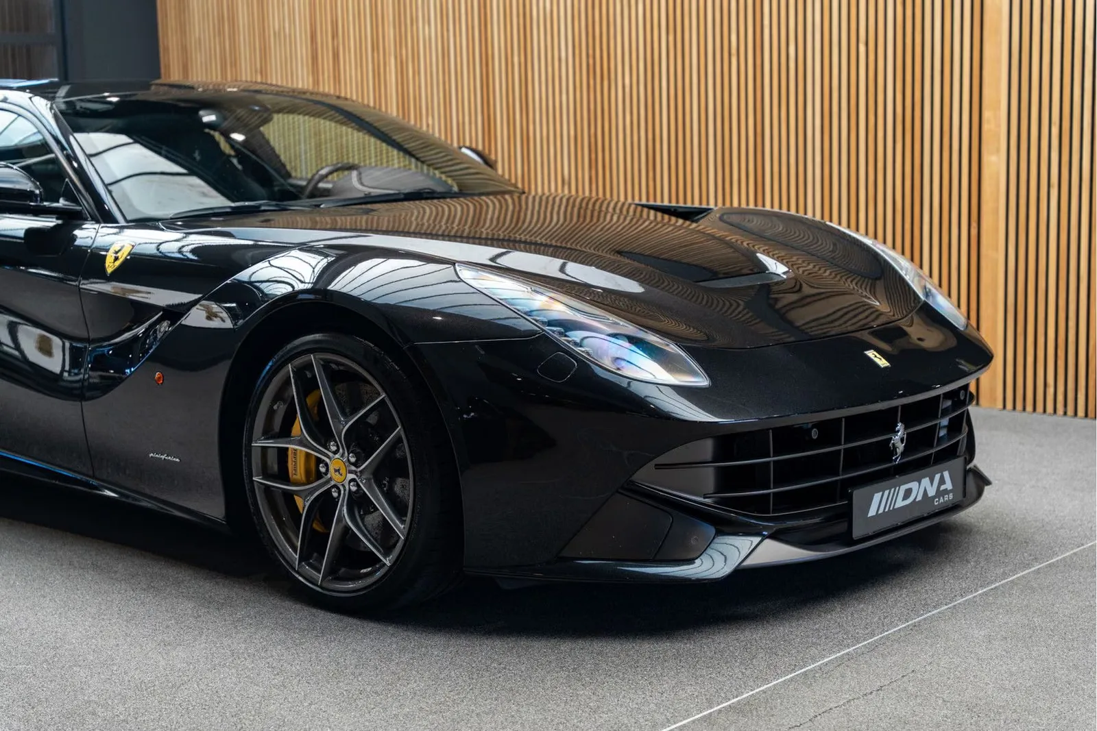 2013 Ferrari F12berlinetta, 10/30