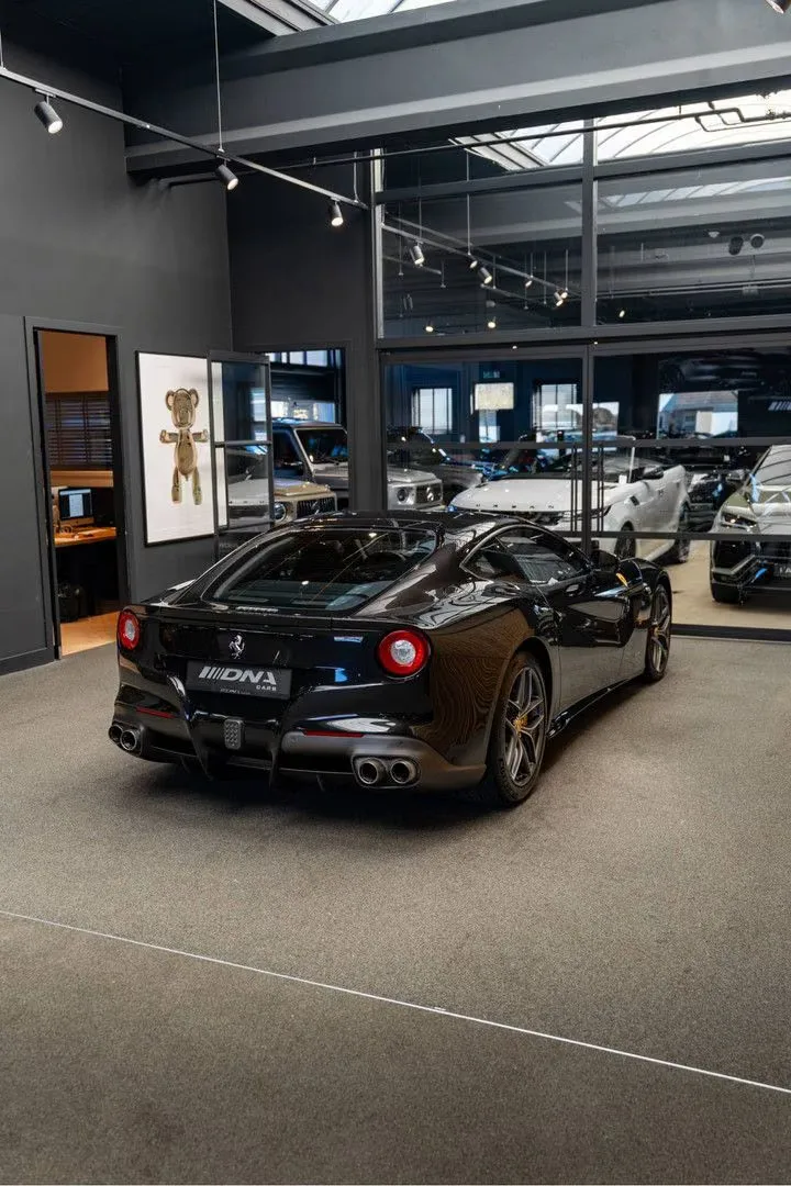 2013 Ferrari F12berlinetta, 27/30