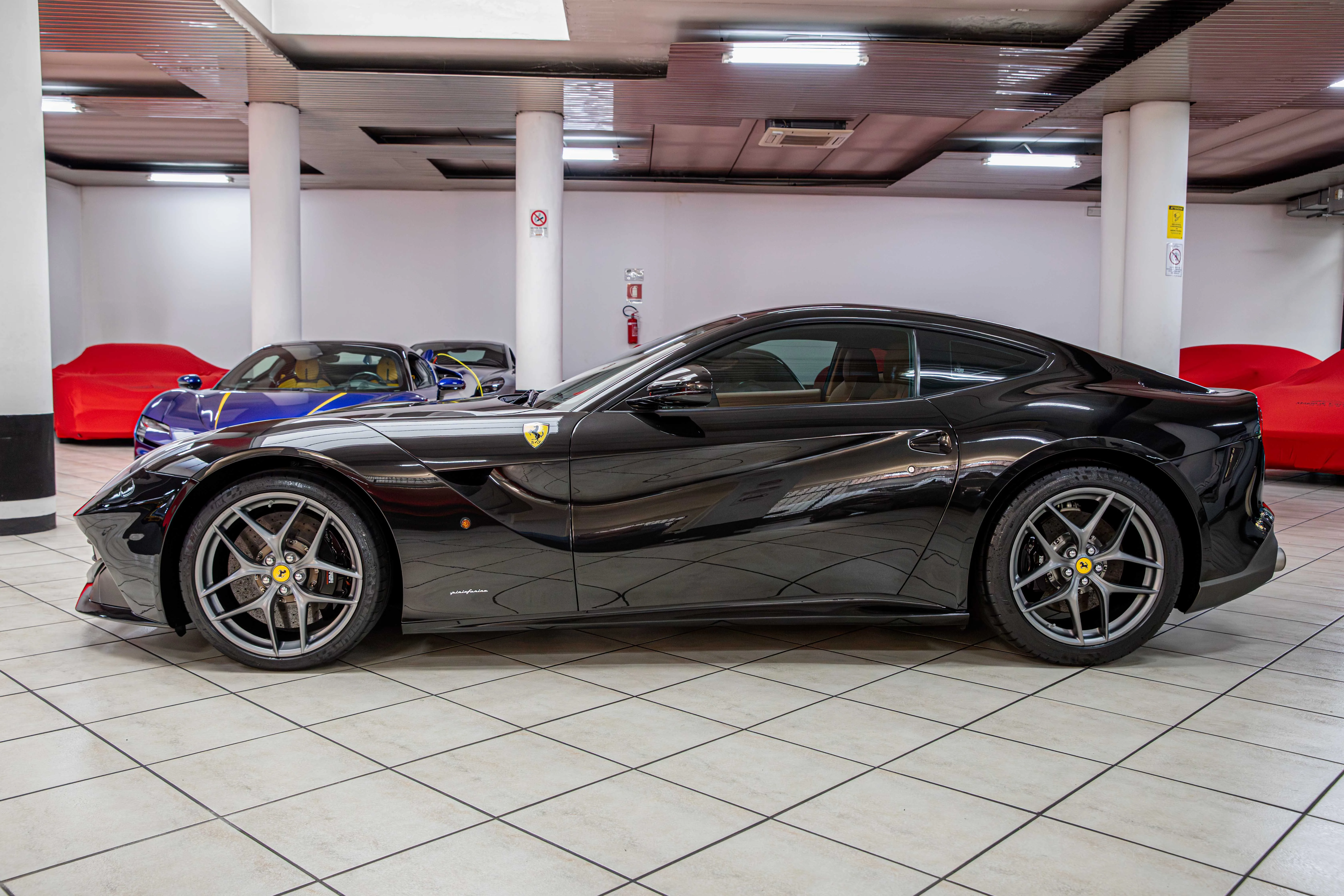 2013 Ferrari F12berlinetta, 7/30