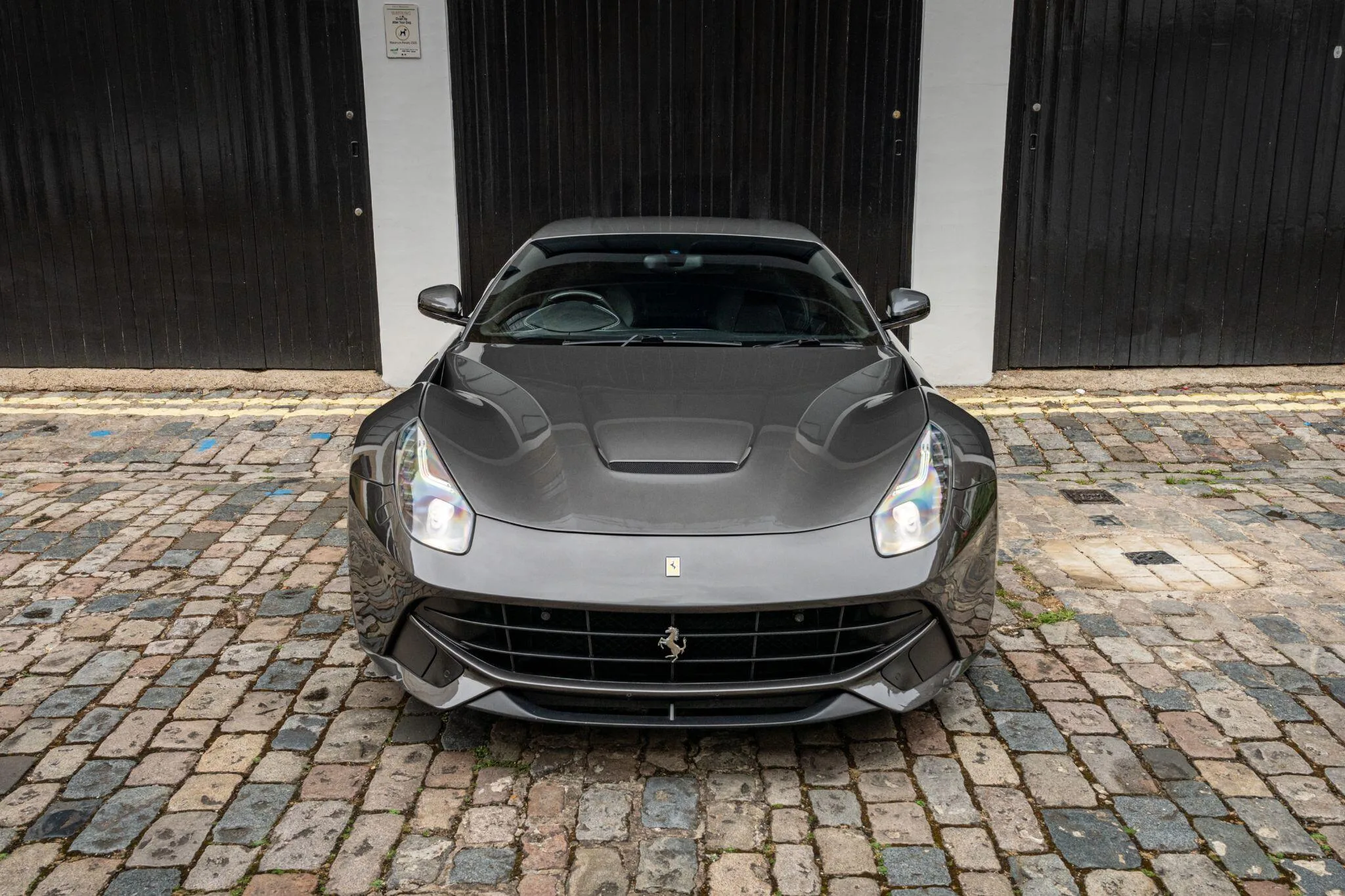 2013 Ferrari F12berlinetta, 2/30