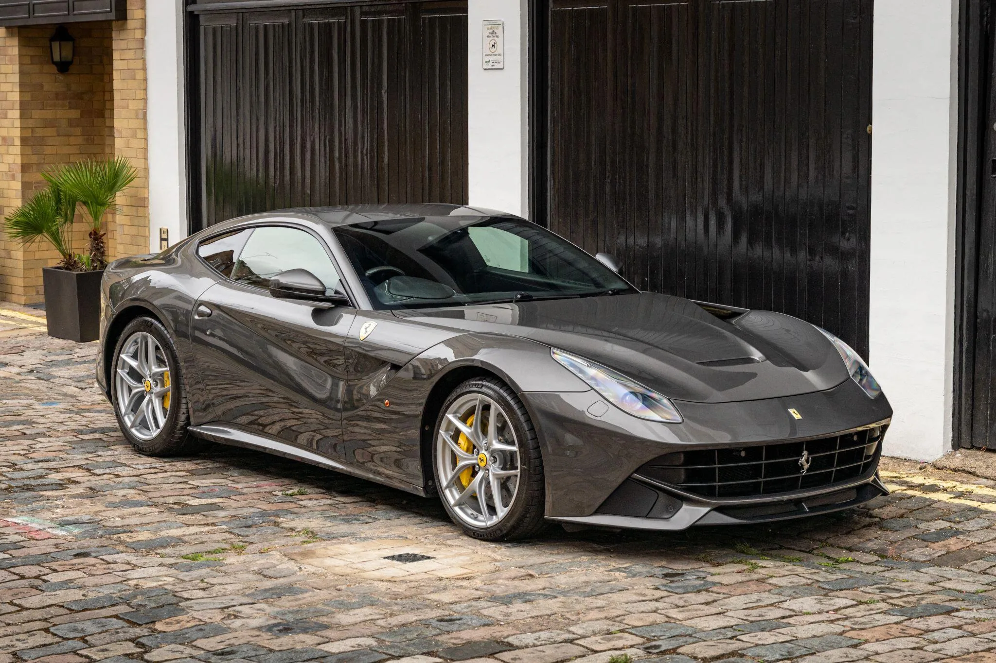2013 Ferrari F12berlinetta, 6/30