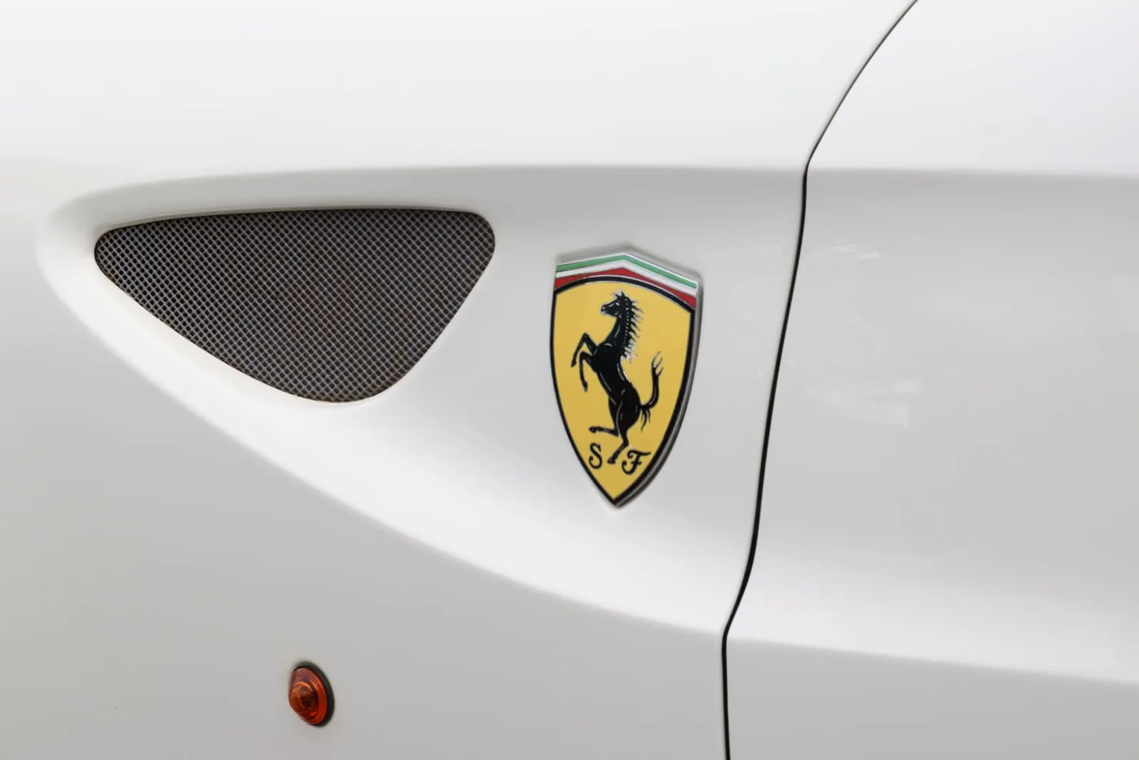2013 Ferrari FF, 12/24