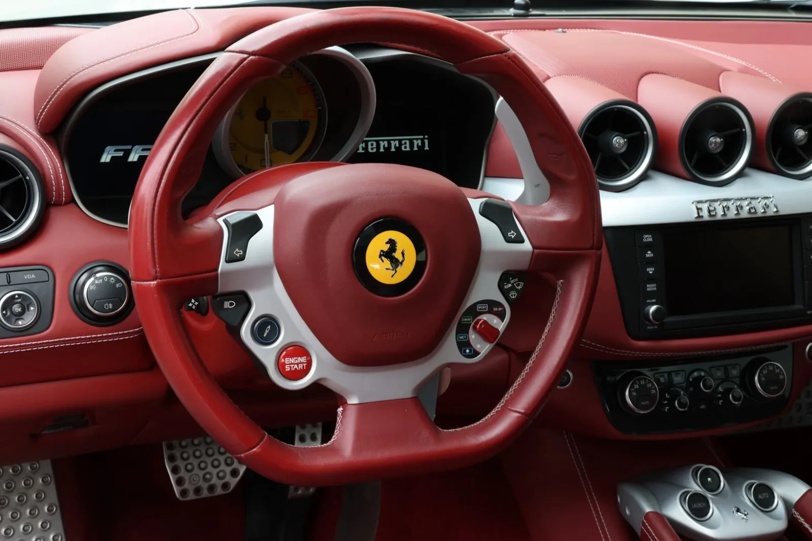 2013 Ferrari FF, 14/24