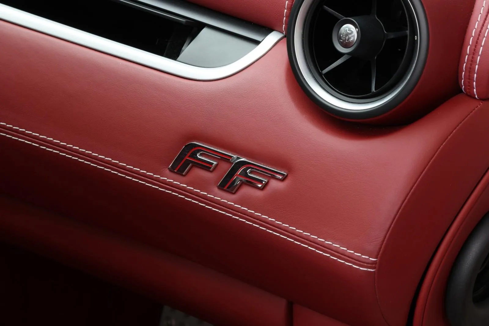 2013 Ferrari FF, 21/24