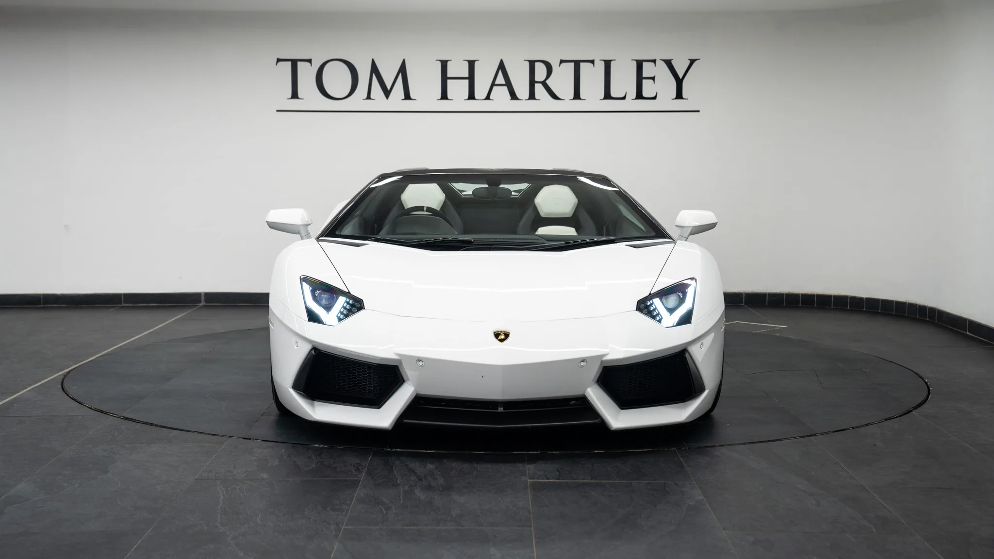 2013 Lamborghini Aventador Roadster LP 700-4, 2/30