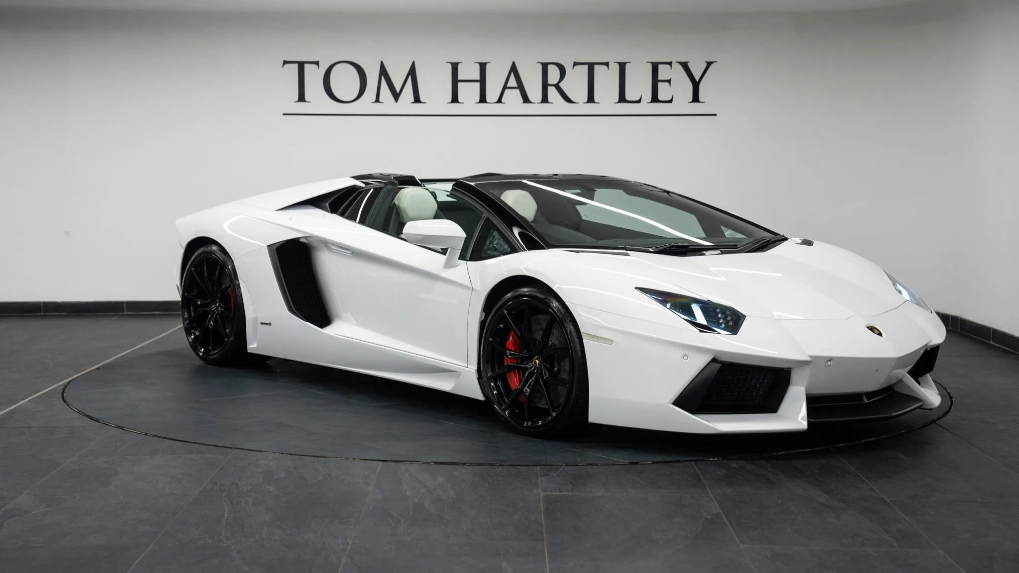 2013 Lamborghini Aventador Roadster LP 700-4, 9/30