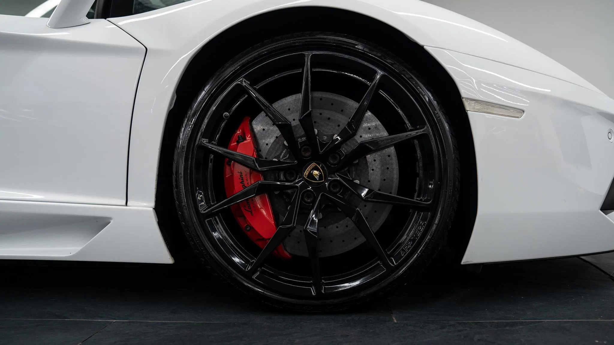 2013 Lamborghini Aventador Roadster LP 700-4, 17/30