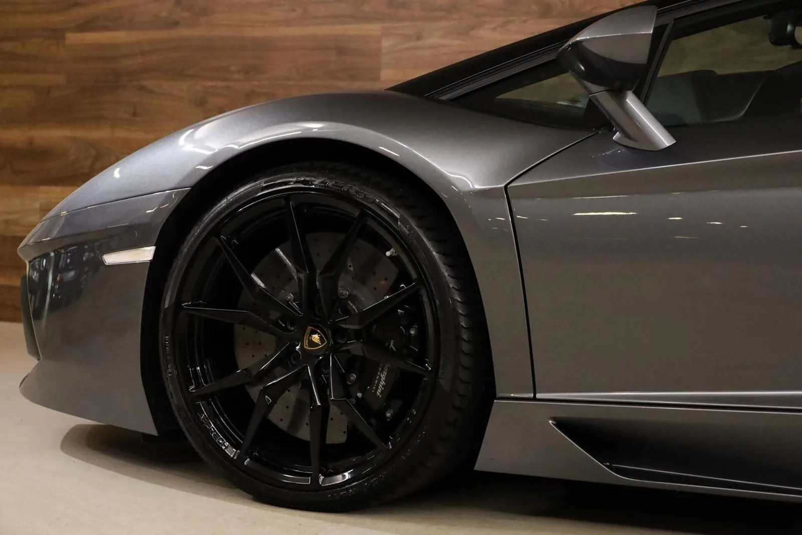 2013 Lamborghini Aventador Roadster, 19/30
