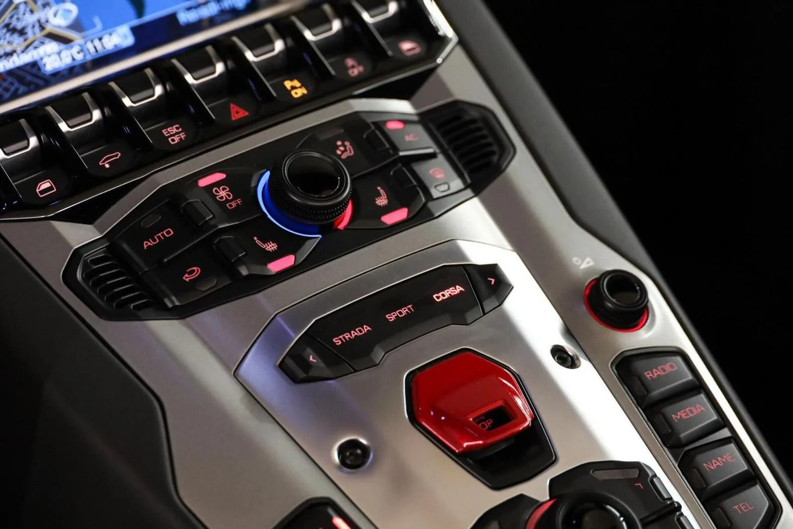 2013 Lamborghini Aventador Roadster, 30/30