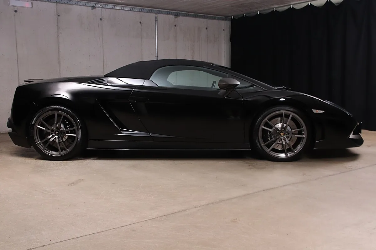 2013 Lamborghini Gallardo LP 570-4 Spyder Performante angeboten von einem Fachhändler in Unterweitersdorf, Österreich, Foto 5 von 15
