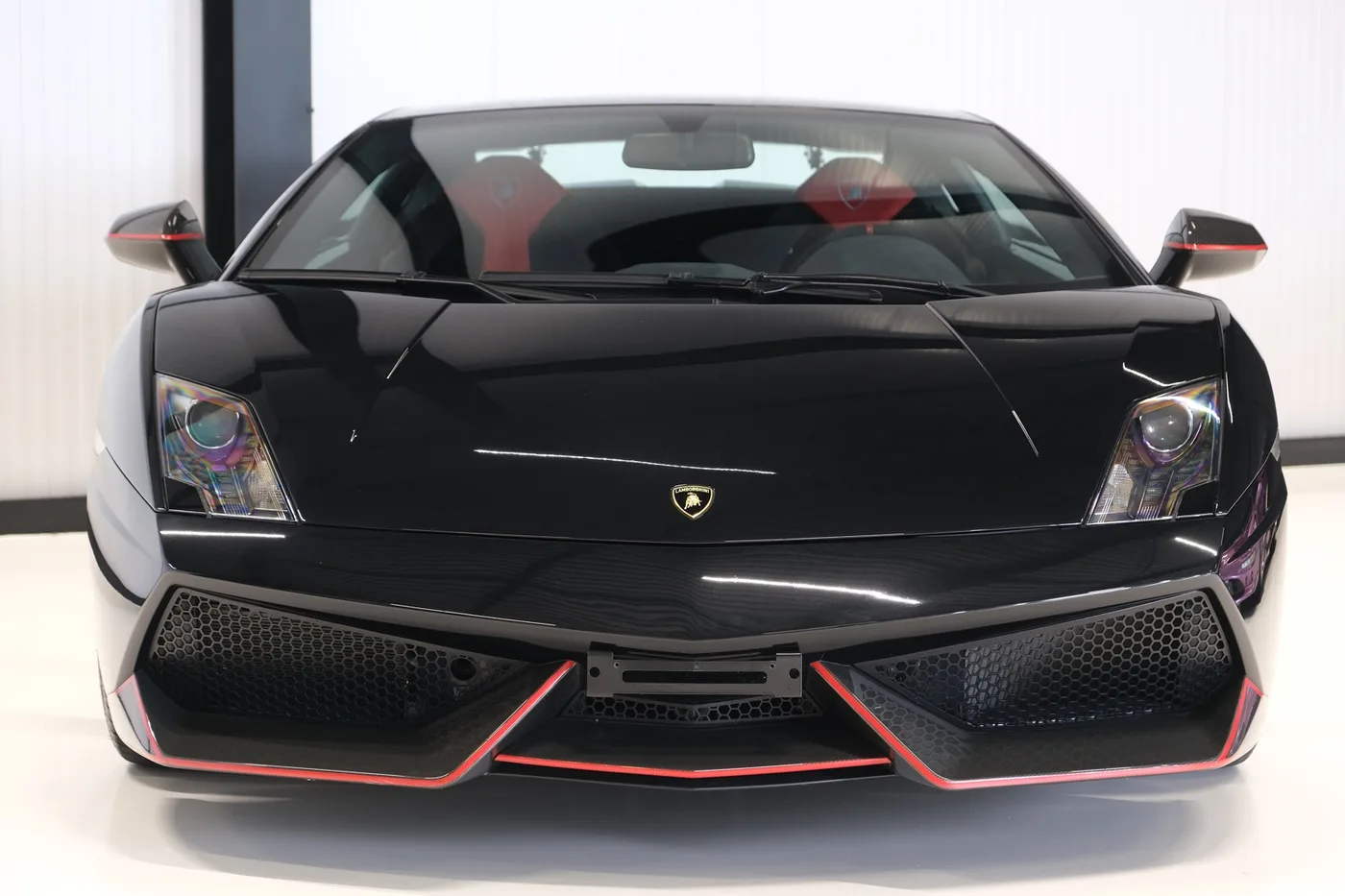 2013 Lamborghini Gallardo LP 570-4 Super Trofeo Stradale offered by a collector car dealer in Alkmaar, Netherlands, photo 5 of 15