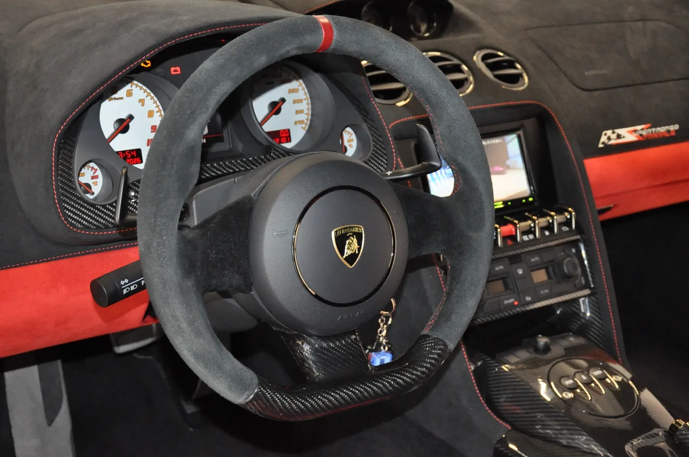 2013 Lamborghini Gallardo LP 570-4 Super Trofeo Stradale offered by a collector car dealer in Alkmaar, Netherlands, photo 6 of 15