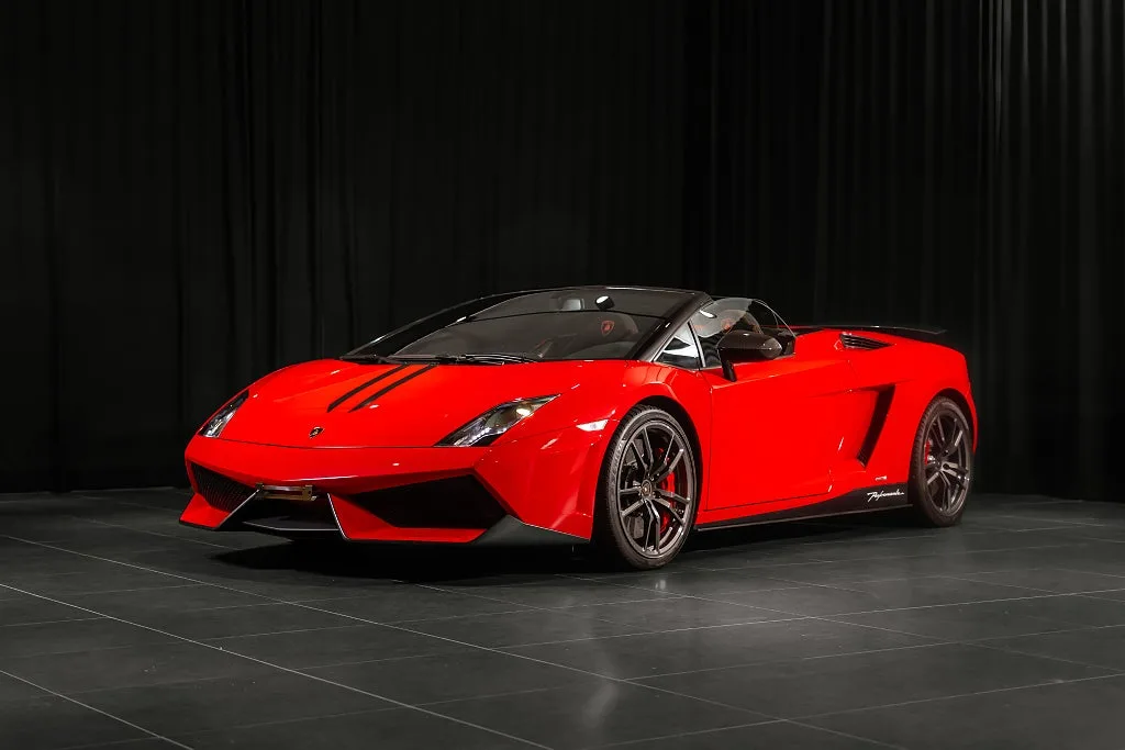 2013 Lamborghini Gallardo offered by an authorised dealer in Arlöv, Sweden, main photo