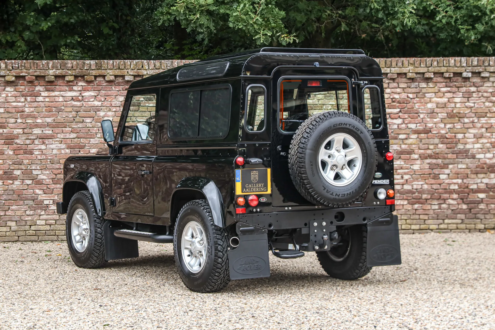 2013 Land Rover Defender 90 Station Wagon, 2/30