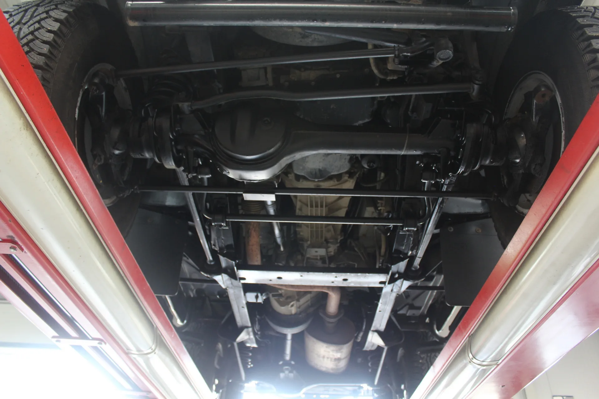 2013 Land Rover Defender 90 Station Wagon, 10/30