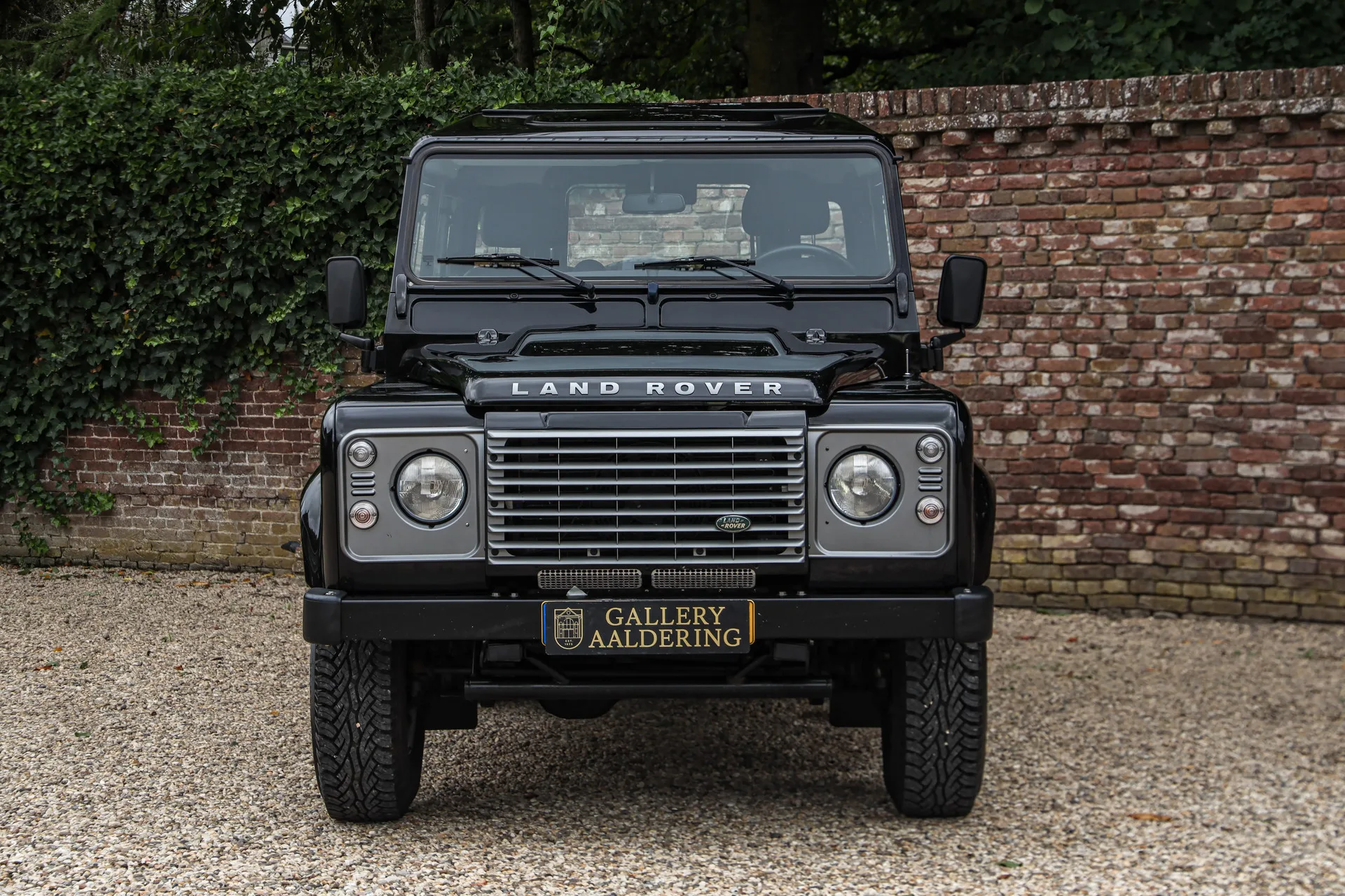 2013 Land Rover Defender 90 Station Wagon, 16/30
