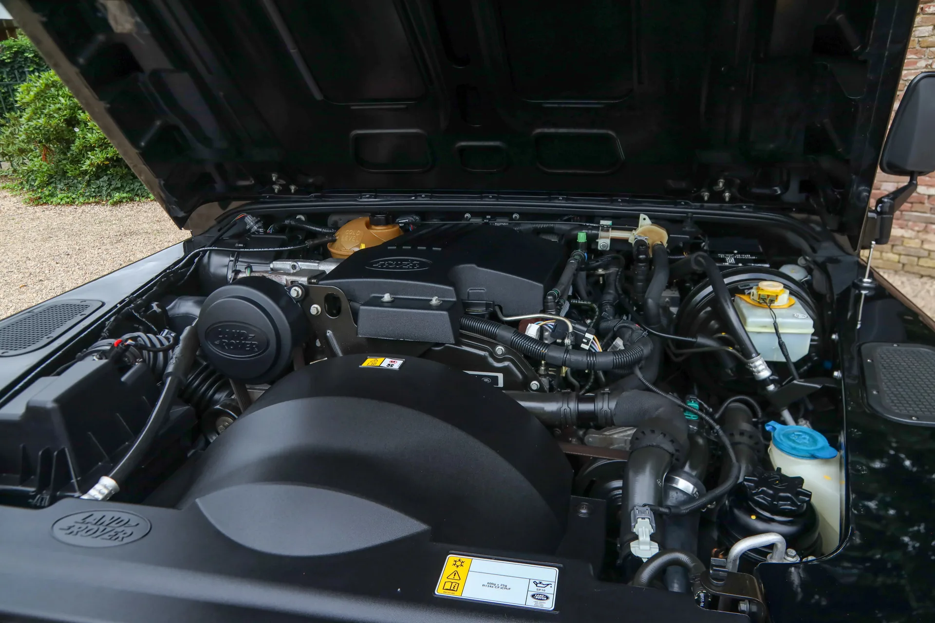 2013 Land Rover Defender 90 Station Wagon, 18/30
