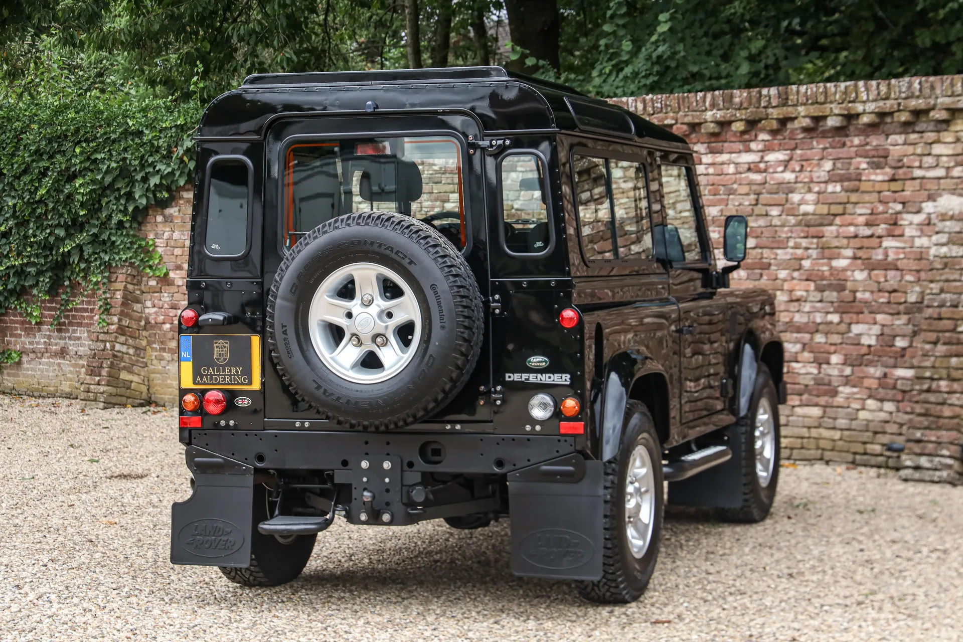 2013 Land Rover Defender 90 Station Wagon, 19/30