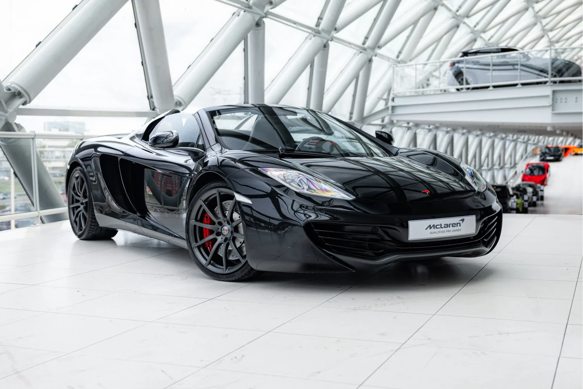 2013 McLaren MP4-12C Spider proposée par un concessionnaire agréé McLaren et Morgan à Utrecht, Pays-Bas, photo principale
