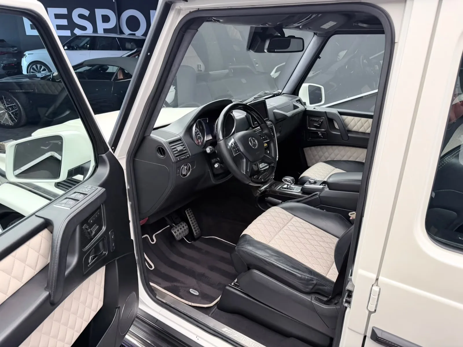 2013 Mercedes-AMG G 65, 10/28