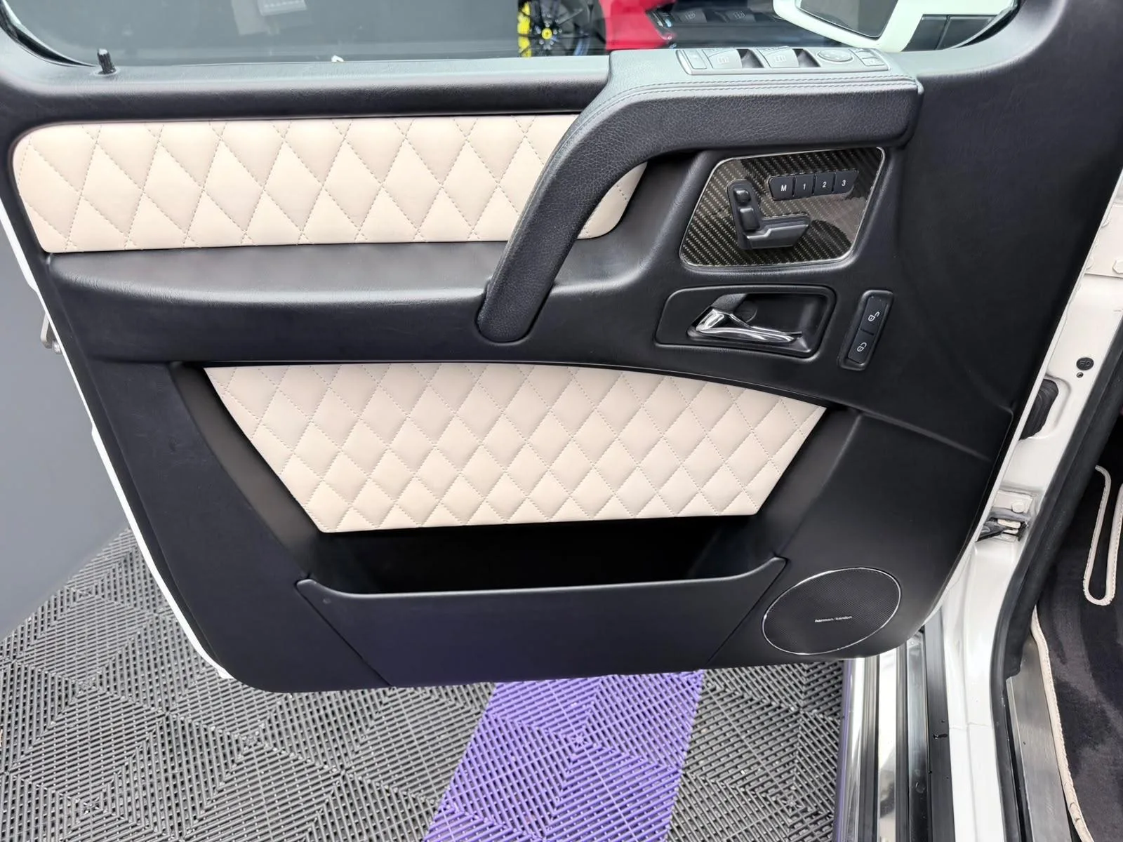 2013 Mercedes-AMG G 65, 21/28