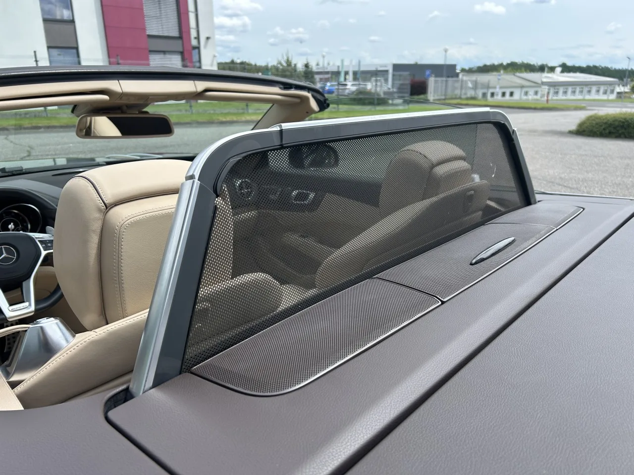 2013 Mercedes-AMG SL 63 Roadster angeboten von einem Fachhändler in Písek, Tschechien, Foto 38 von 42