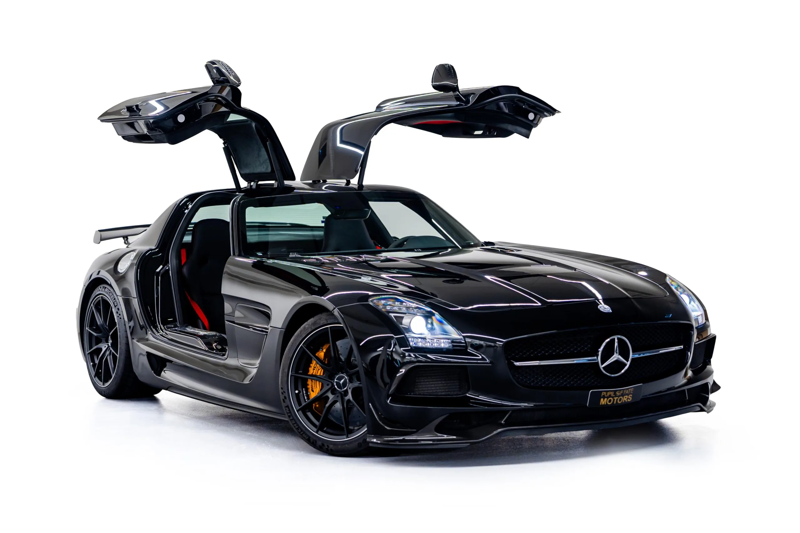 2013 Mercedes-AMG SLS Black Series angeboten von einem Fachhändler in Dubai, Vereinigte Arabische Emirate, Hauptfoto