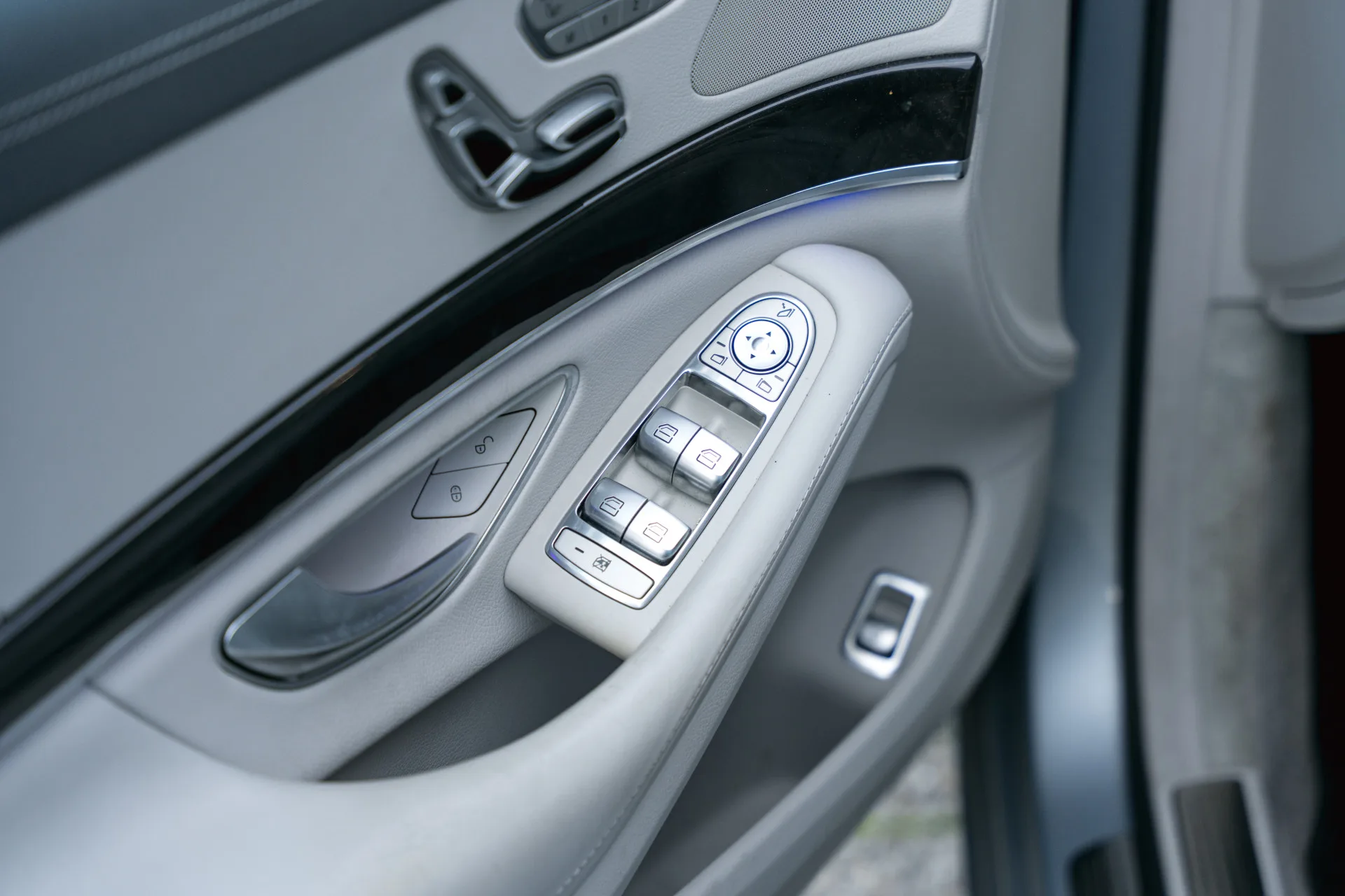 2013 Mercedes-Benz S 400 Hybrid, 11/30