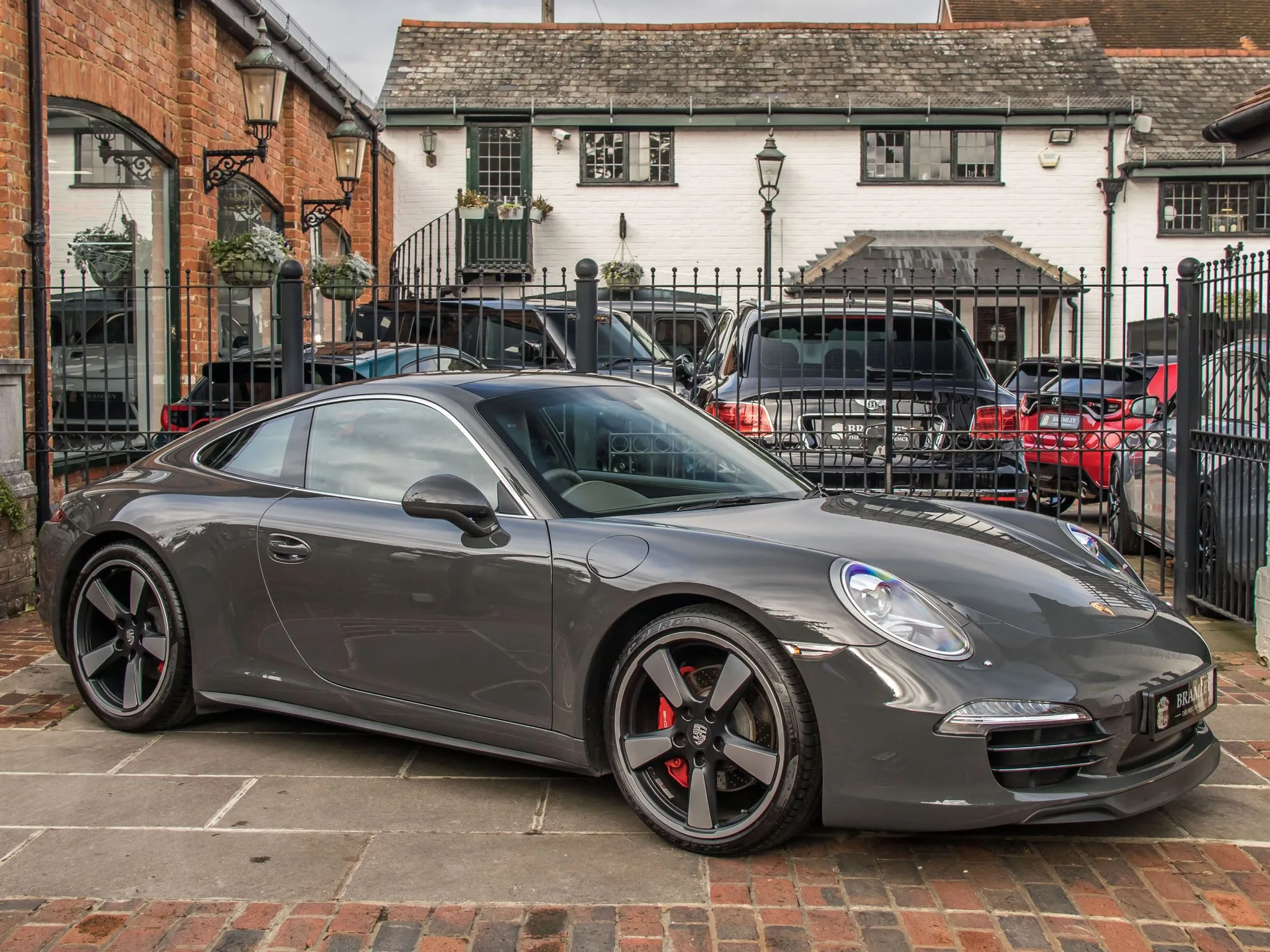 2013 Porsche 911 Carrera S 50th Anniversary Edition, 4/24