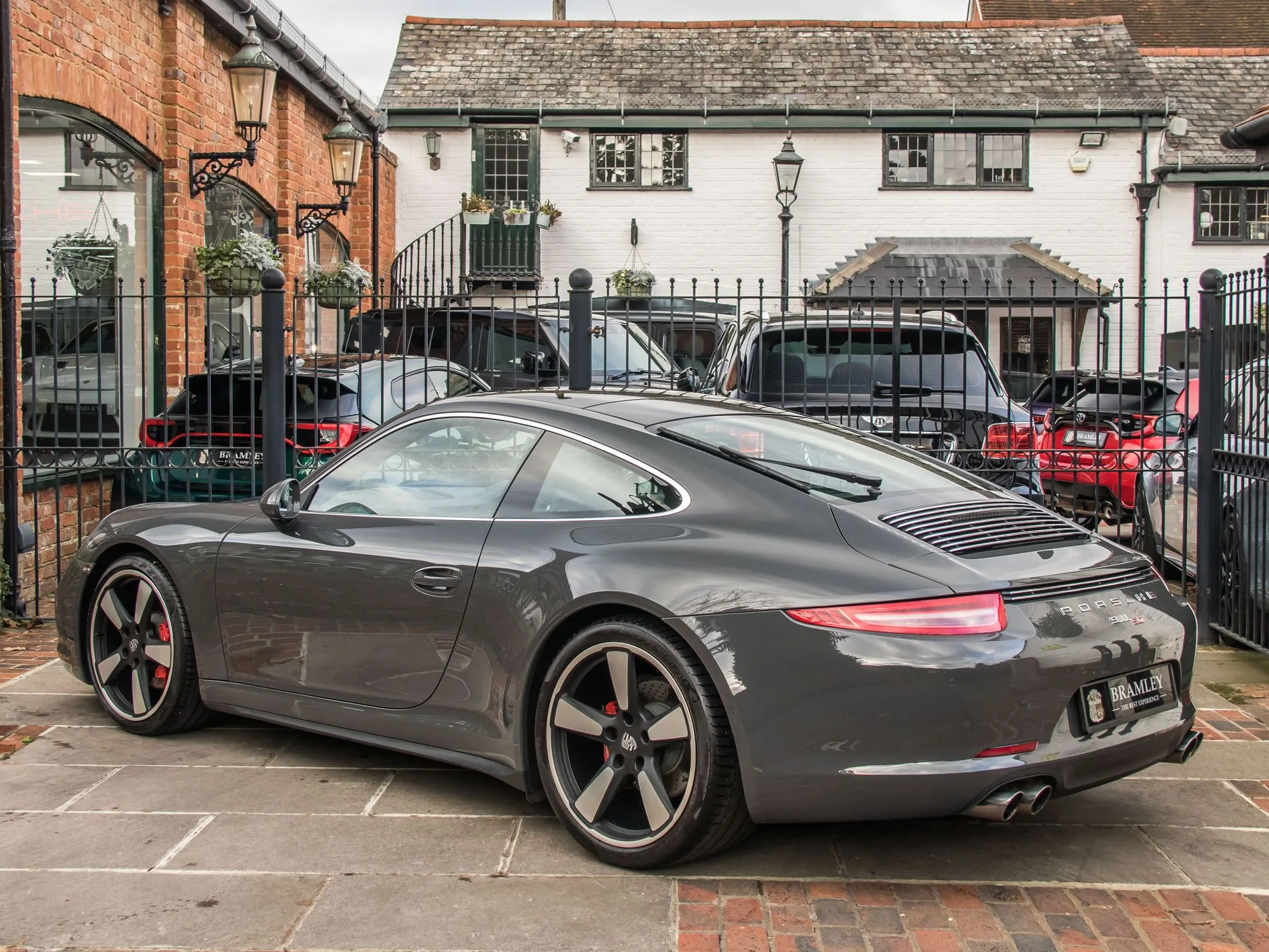 2013 Porsche 911 Carrera S 50th Anniversary Edition, 7/24