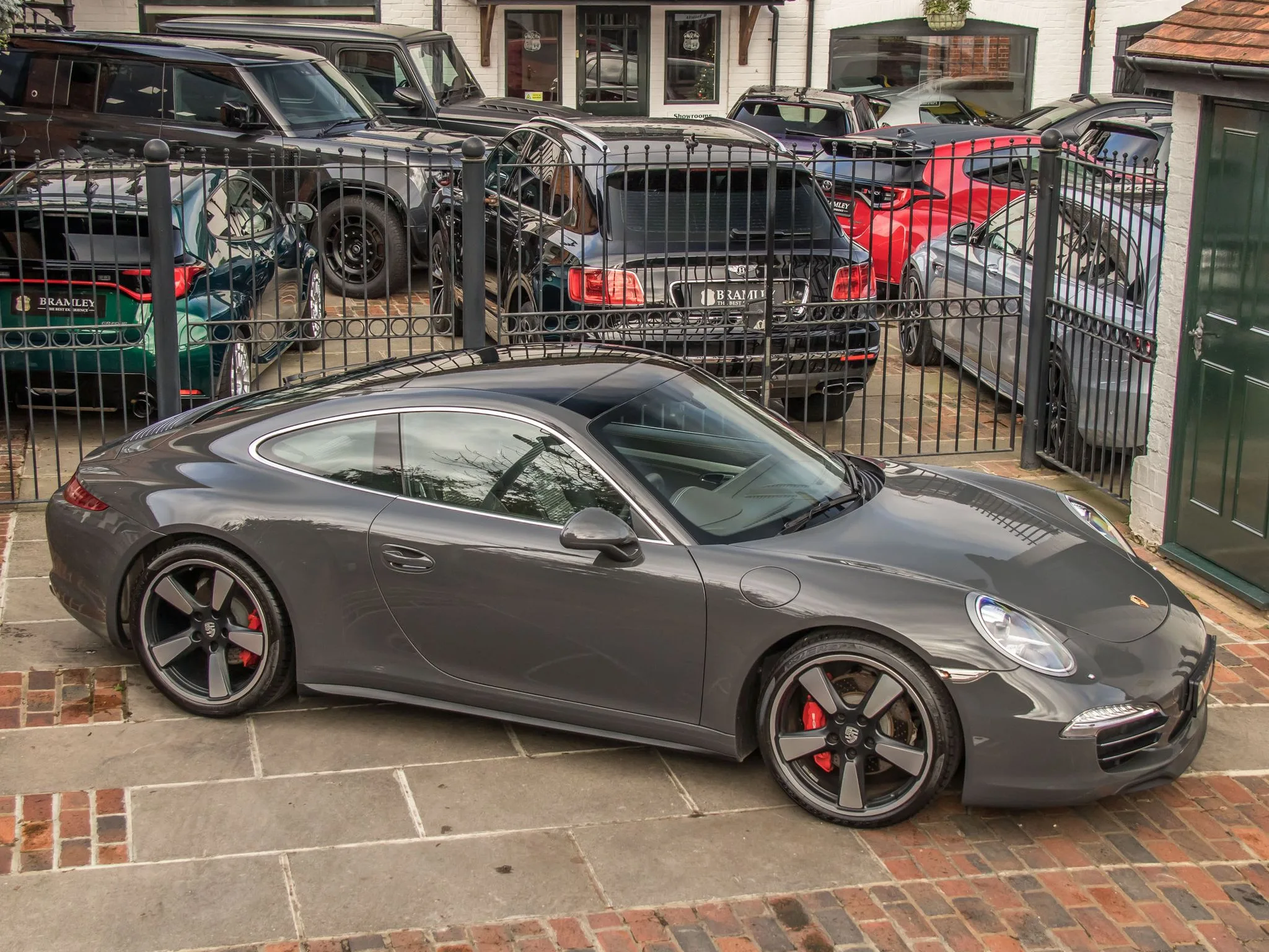 2013 Porsche 911 Carrera S 50th Anniversary Edition, 10/24