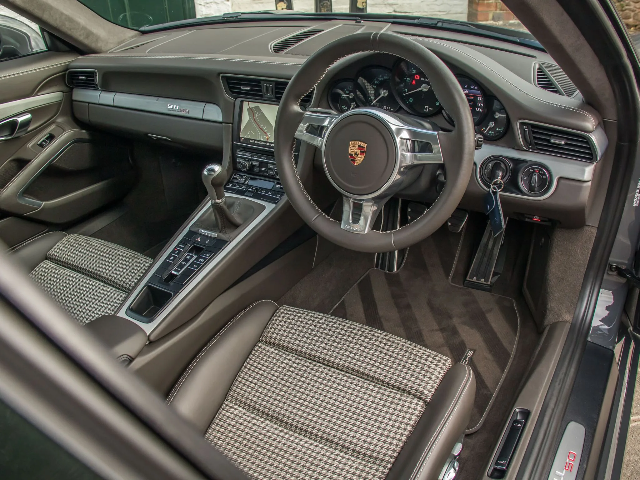 2013 Porsche 911 Carrera S 50th Anniversary Edition, 21/24