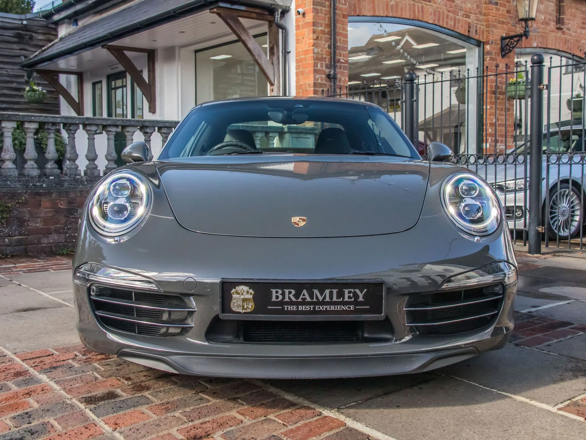 2013 Porsche 911 Carrera S 50th Anniversary Edition, 4/25
